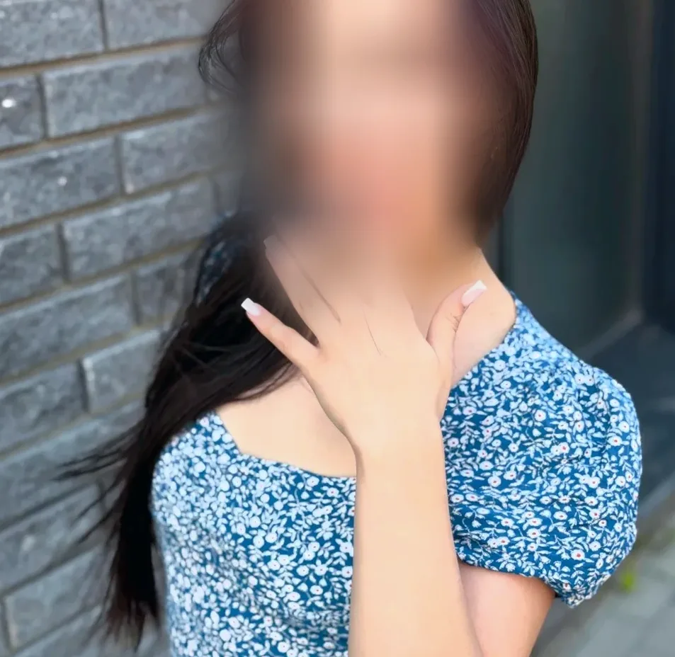 Ailsa, 22
