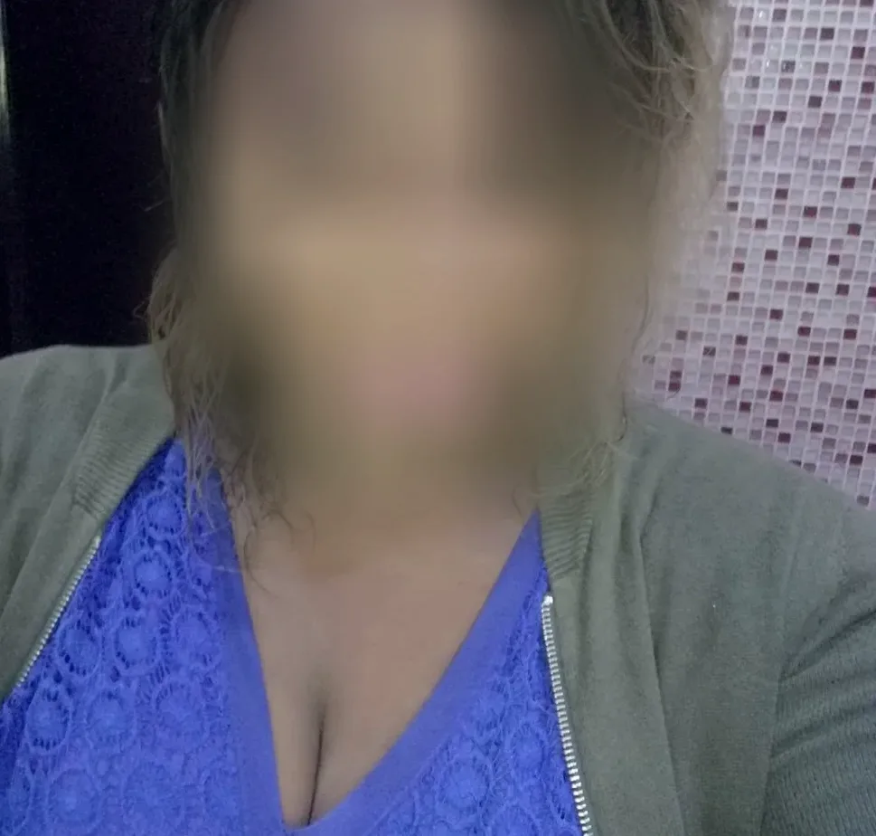 Bethan, 27