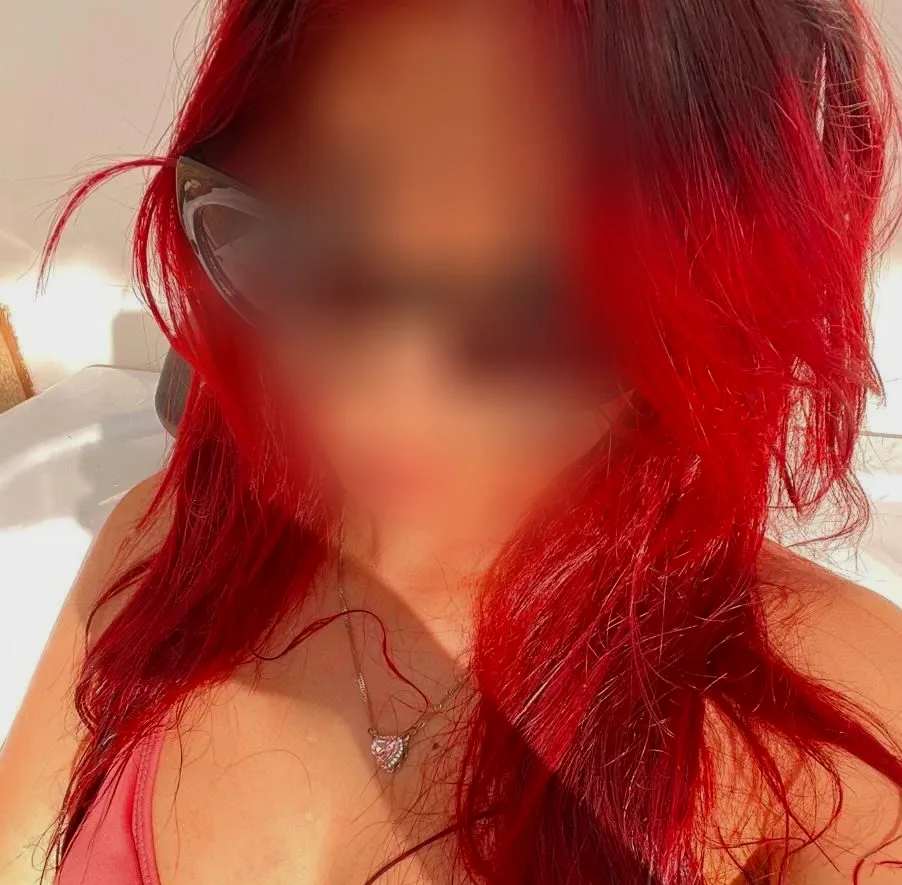 Sadia, 19